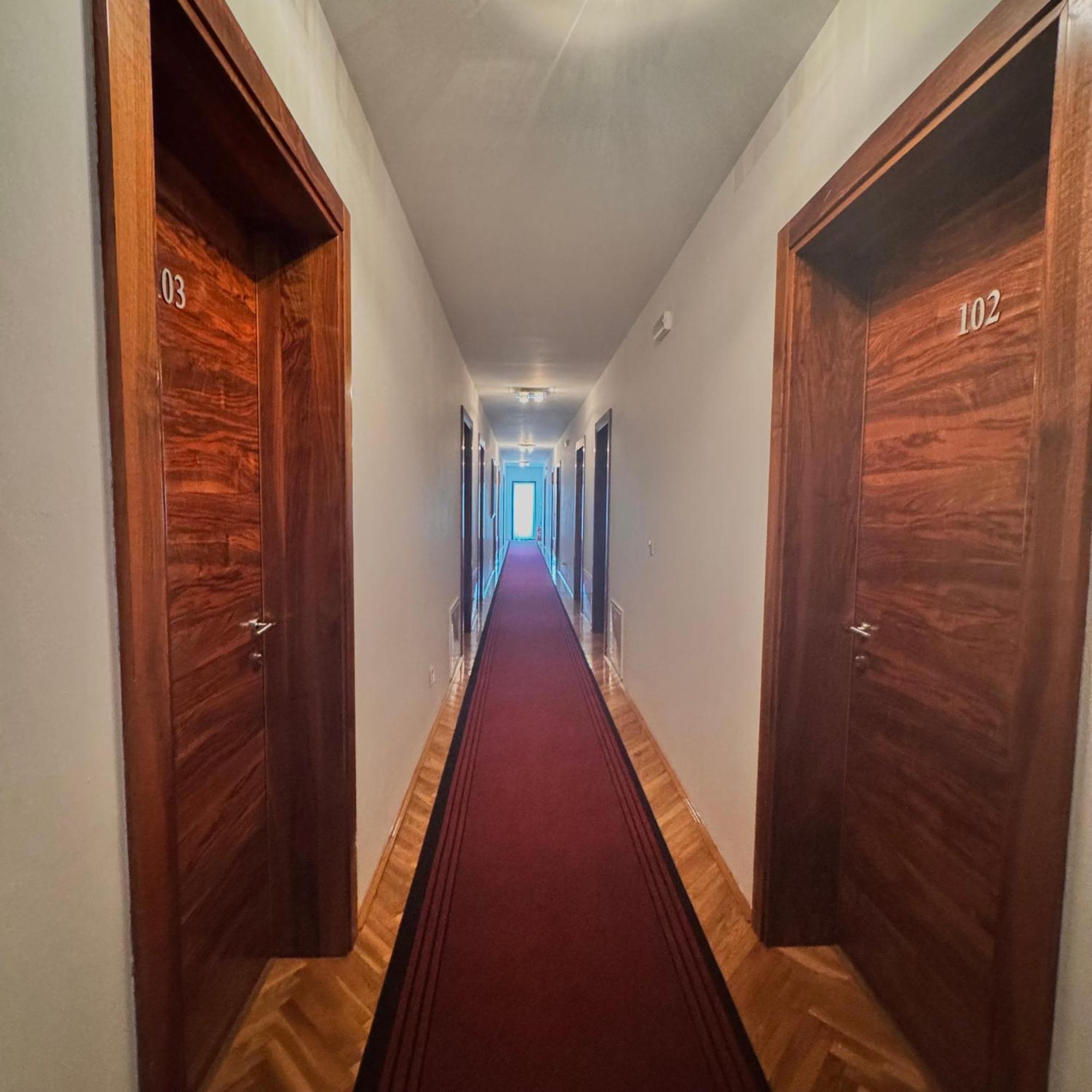 Hotel Paviljon Bihać エクステリア 写真