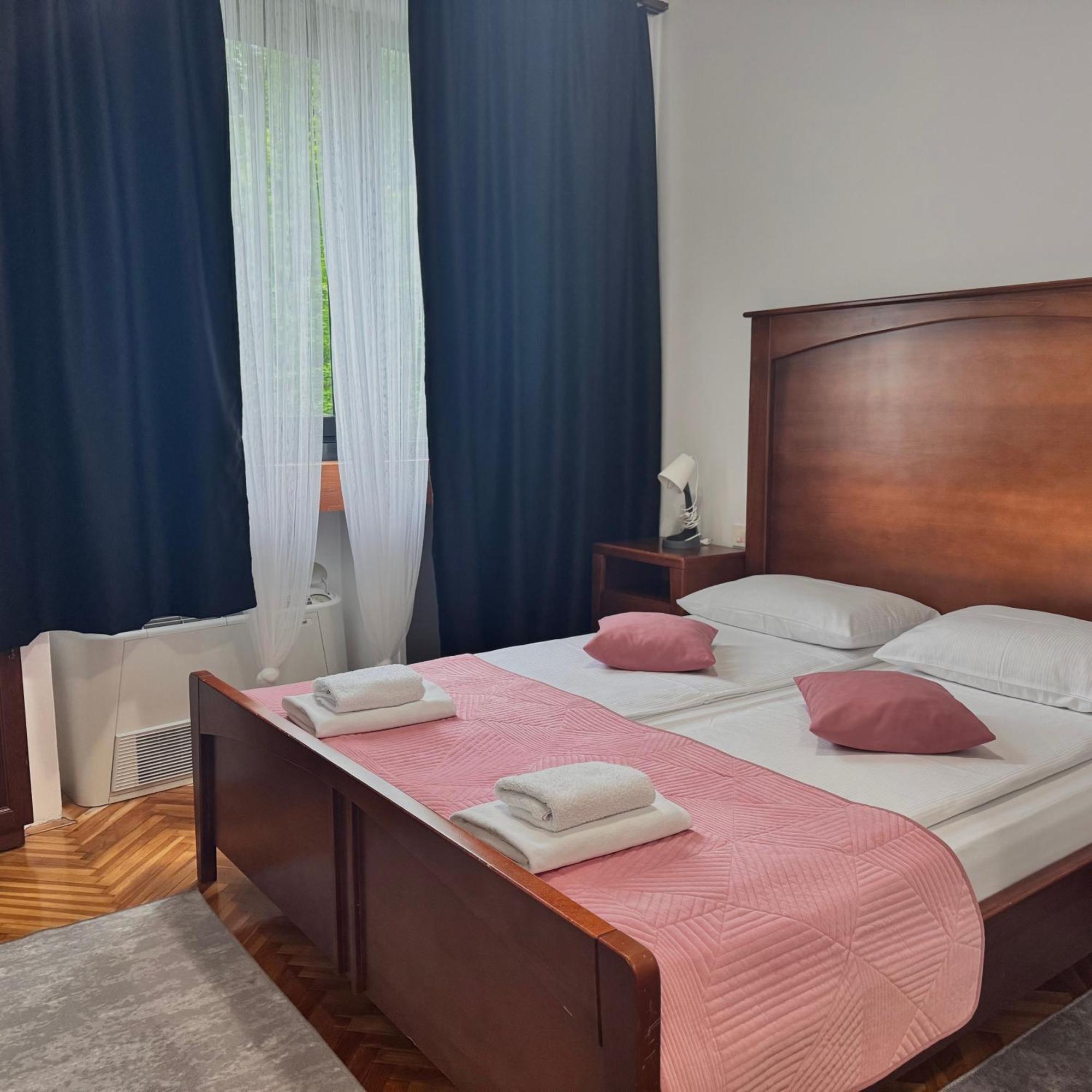 Hotel Paviljon Bihać エクステリア 写真