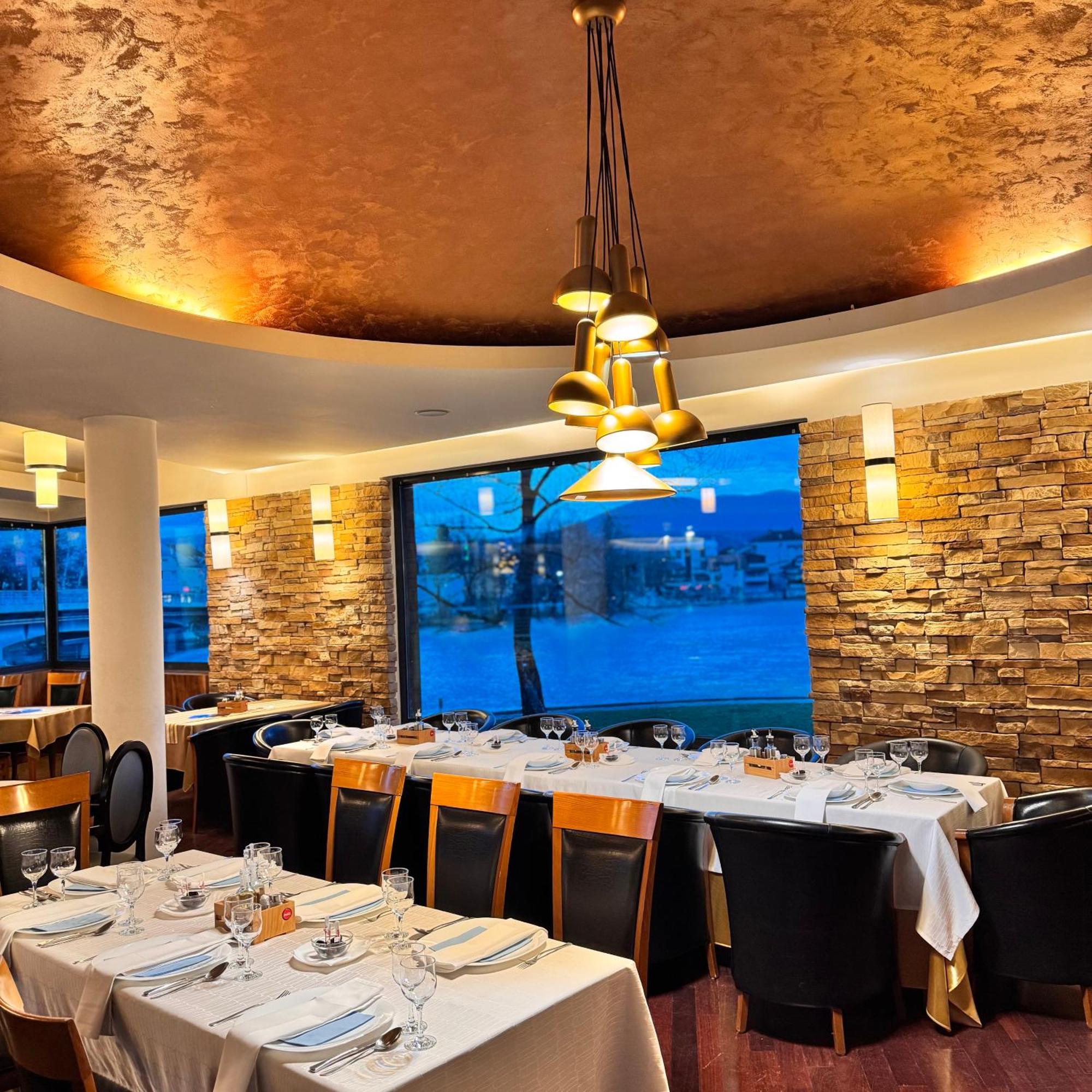 Hotel Paviljon Bihać エクステリア 写真