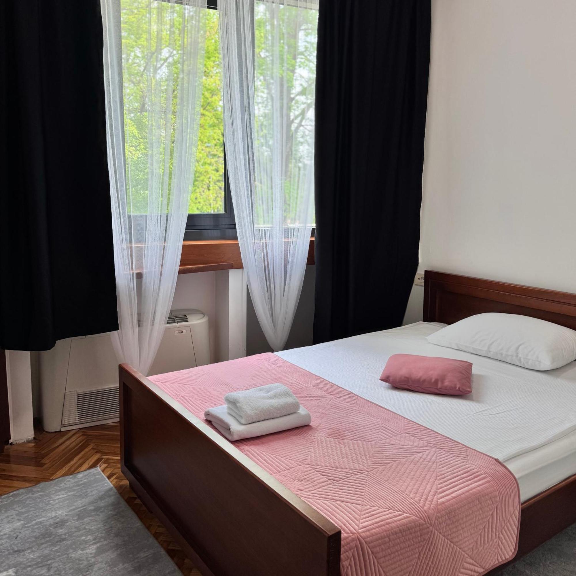 Hotel Paviljon Bihać エクステリア 写真