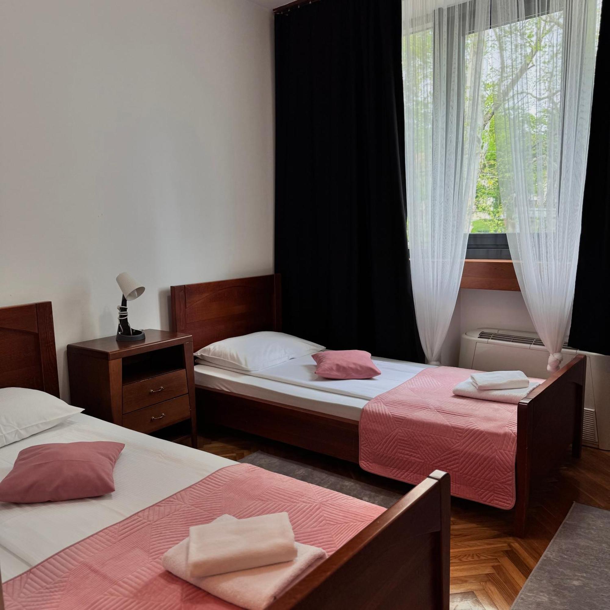 Hotel Paviljon Bihać エクステリア 写真
