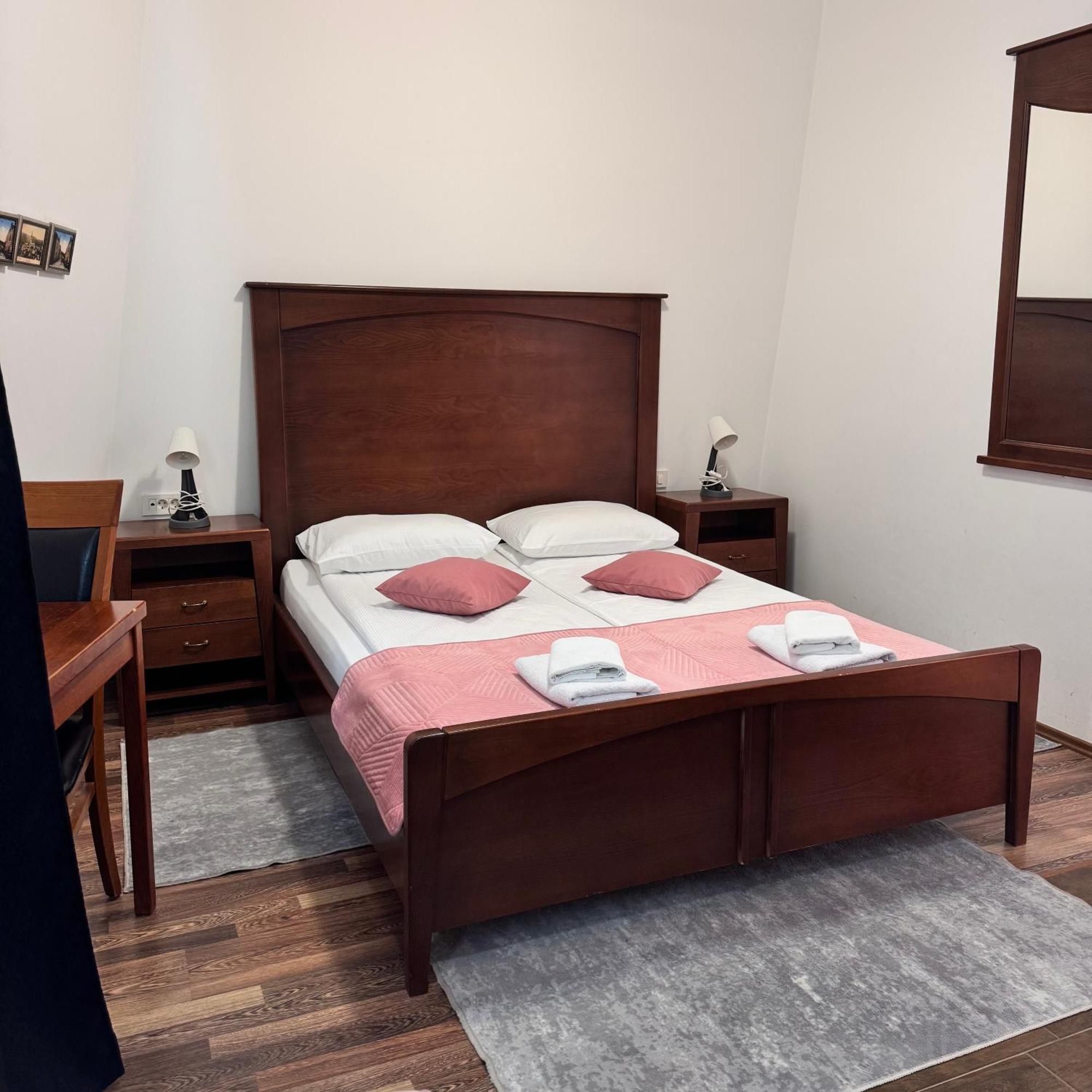 Hotel Paviljon Bihać エクステリア 写真