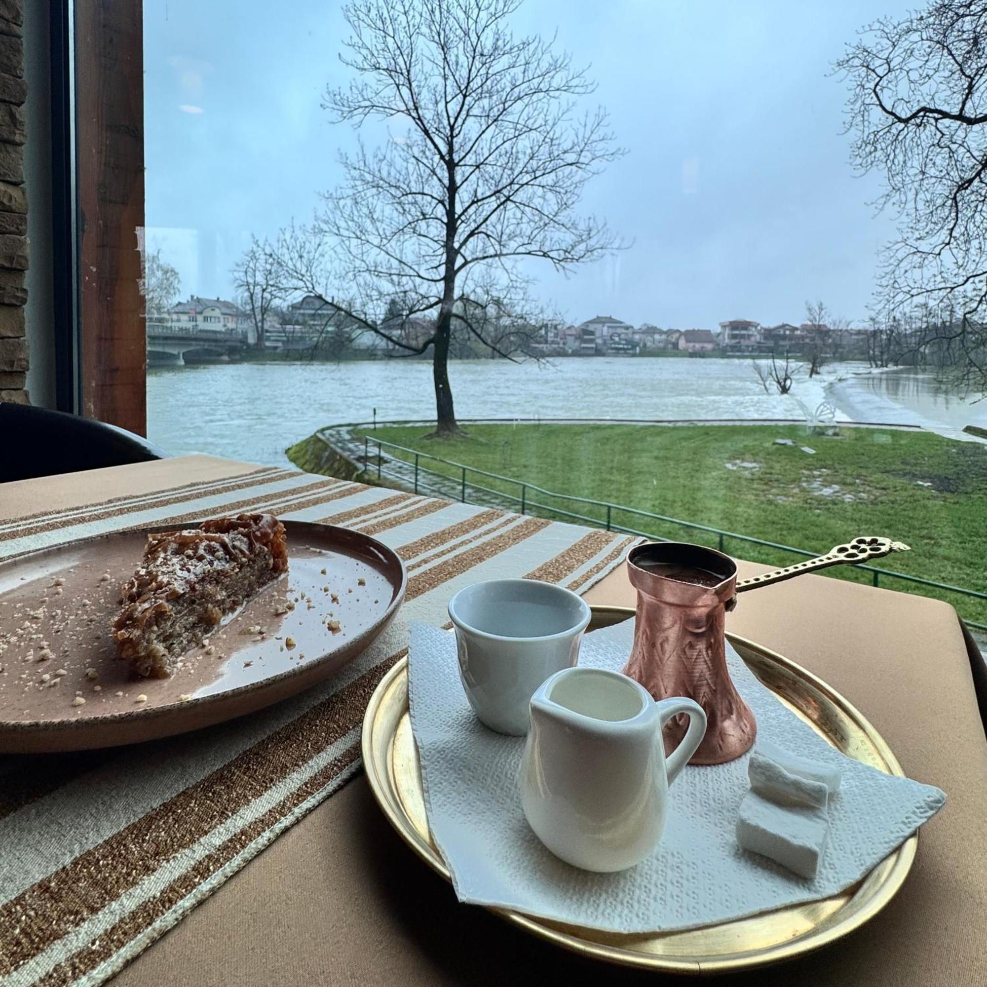 Hotel Paviljon Bihać エクステリア 写真