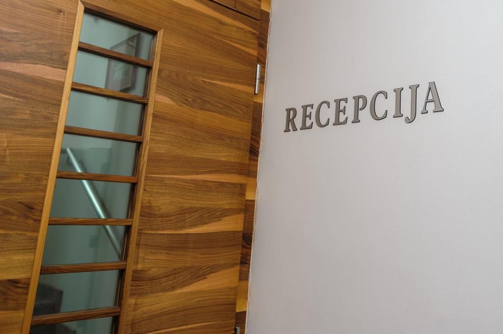 Hotel Paviljon Bihać エクステリア 写真